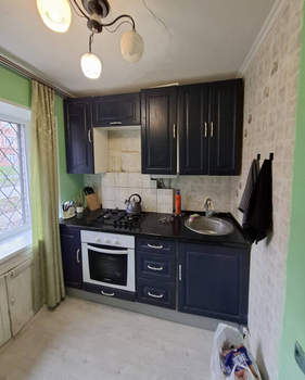 2-к квартира, вторичка, 44м2, 1/4 этаж