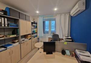 3-к квартира, вторичка, 83м2, 1/17 этаж