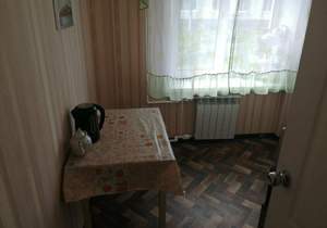 2-к квартира, вторичка, 41м2, 1/4 этаж