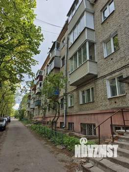 2-к квартира, вторичка, 45м2, 1/4 этаж