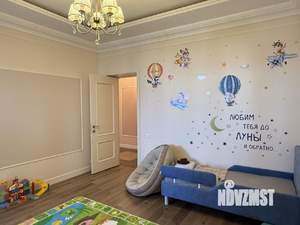 4-к квартира, вторичка, 132м2, 7/7 этаж