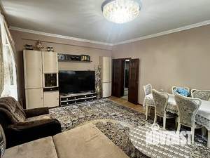 2-к квартира, вторичка, 61м2, 1/7 этаж