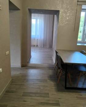 2-к квартира, вторичка, 60м2, 3/5 этаж