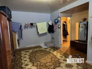 2-к квартира, вторичка, 42м2, 1/4 этаж