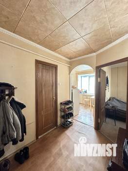 2-к квартира, вторичка, 42м2, 1/9 этаж