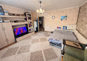 3-к квартира, вторичка, 70м2, 1/9 этаж