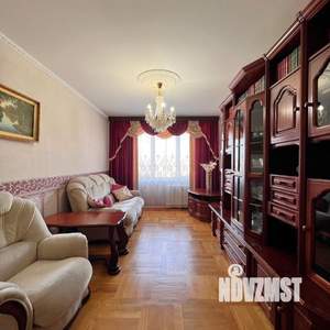 3-к квартира, вторичка, 64м2, 8/10 этаж