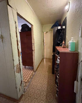 2-к квартира, вторичка, 42м2, 1/5 этаж