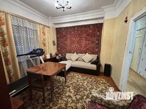 3-к квартира, вторичка, 60м2, 1/2 этаж