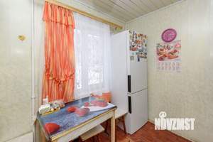 2-к квартира, вторичка, 43м2, 1/5 этаж