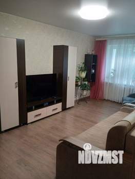 2-к квартира, вторичка, 44м2, 1/5 этаж
