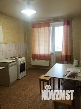 2-к квартира, вторичка, 60м2, 9/16 этаж