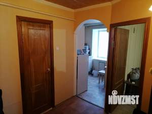 2-к квартира, вторичка, 42м2, 1/9 этаж