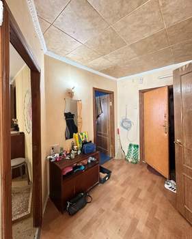 2-к квартира, вторичка, 42м2, 1/9 этаж