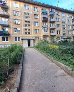 2-к квартира, вторичка, 43м2, 3/5 этаж