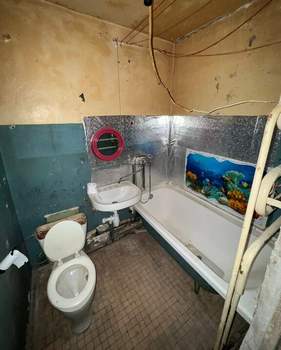 2-к квартира, вторичка, 42м2, 5/5 этаж