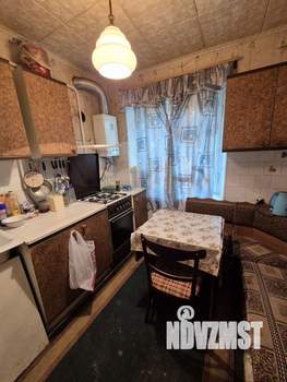2-к квартира, вторичка, 45м2, 1/4 этаж
