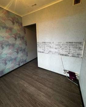 3-к квартира, вторичка, 57м2, 1/5 этаж