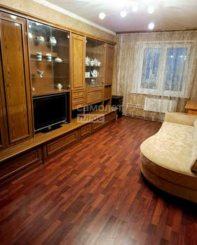 3-к квартира, вторичка, 74м2, 9/10 этаж