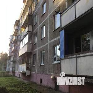 2-к квартира, вторичка, 46м2, 1/4 этаж