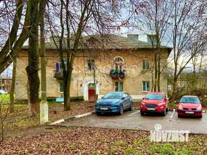 3-к квартира, вторичка, 80м2, 1/2 этаж