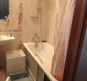 3-к квартира, вторичка, 70м2, 8/9 этаж