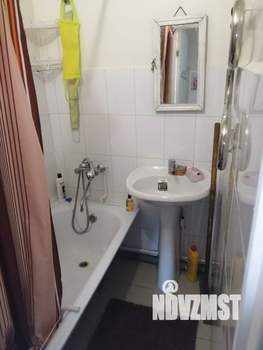 2-к квартира, вторичка, 41м2, 1/4 этаж